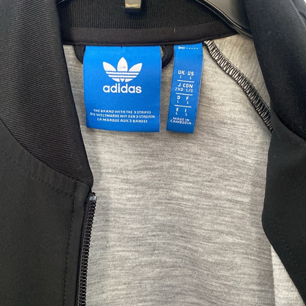 Adidas jacket - Picture 2 of 6